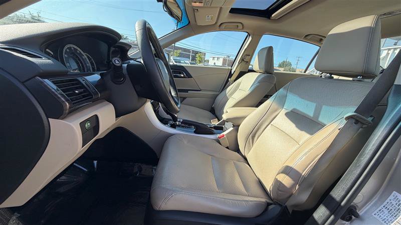 Used 2017 Honda Accord EX-L image 23