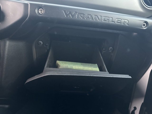 Used 2022 Jeep Wrangler Unlimited Sport image 24