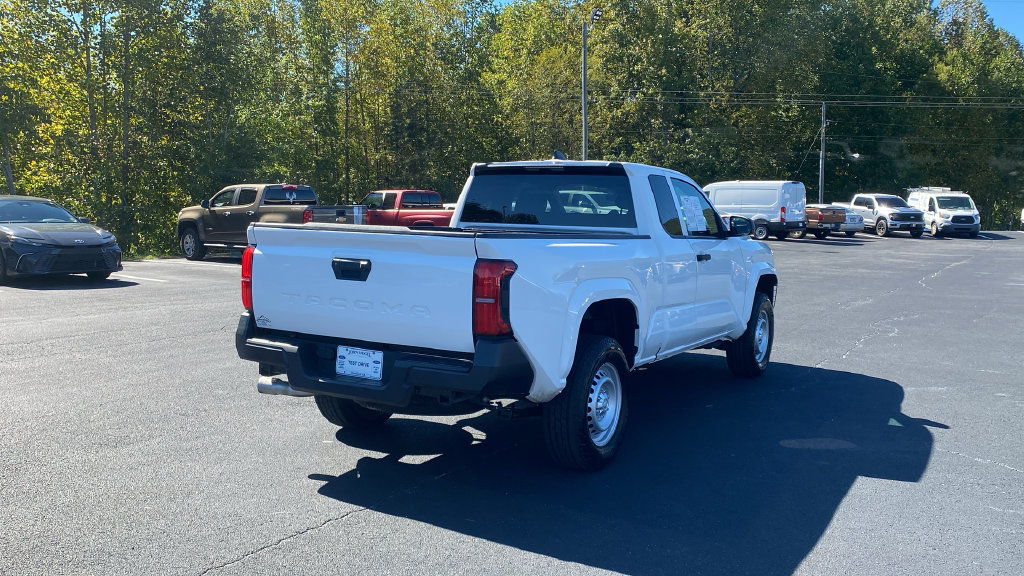 Used 2024 Toyota Tacoma SR RWD image 5