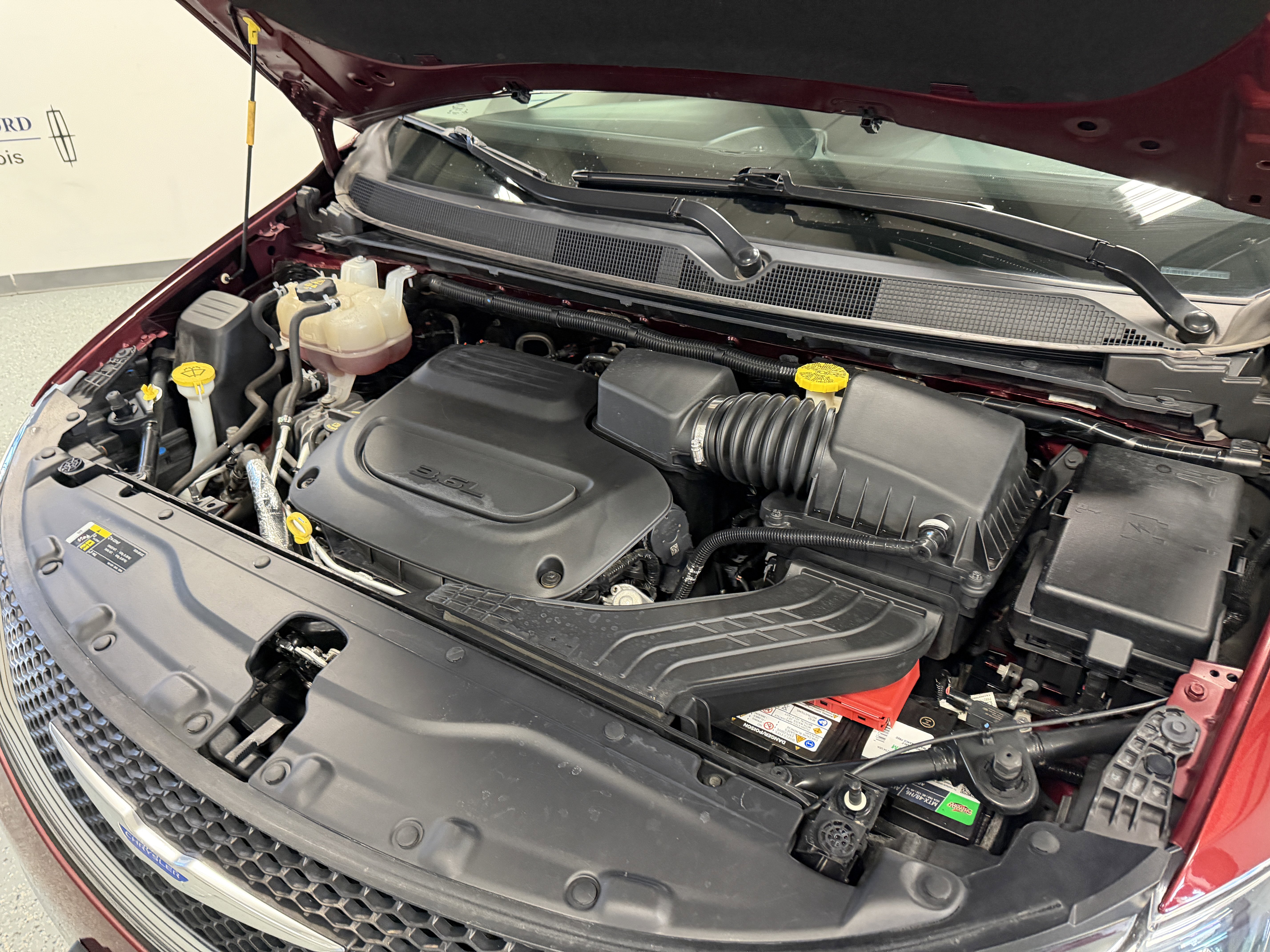 Used 2019 Chrysler Pacifica Touring-L Plus w/ Tire & Wheel Group image 30