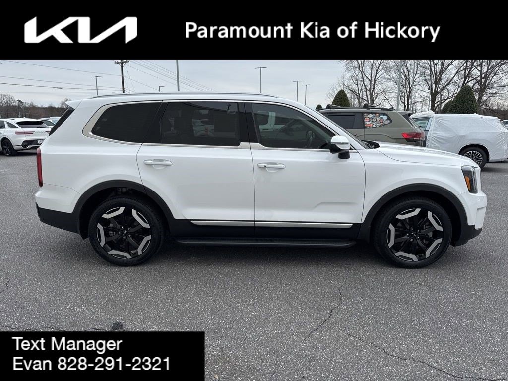 Used 2024 Kia Telluride S w/ S Sunroof Package image 8