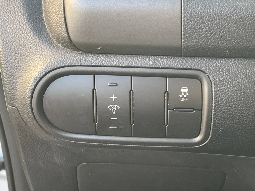 Used 2017 Kia Forte LX w/ Option Group 020 FWD image 18