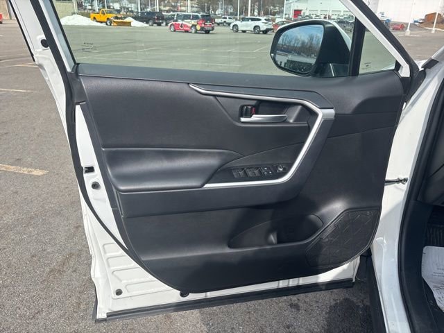 Used 2024 Toyota RAV4 XLE image 34