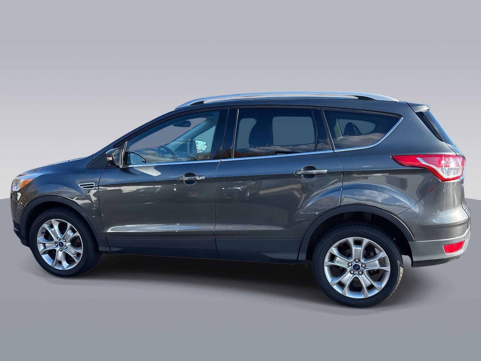 Used 2016 Ford Escape Titanium image 5