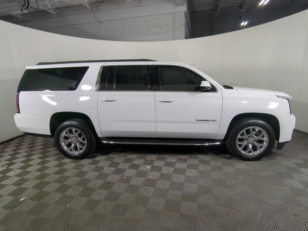 Used 2020 GMC Yukon XL SLT image 3