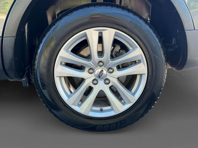 Used 2018 Ford Explorer XLT w/ Equipment Group 201A AWD/4WD image 15