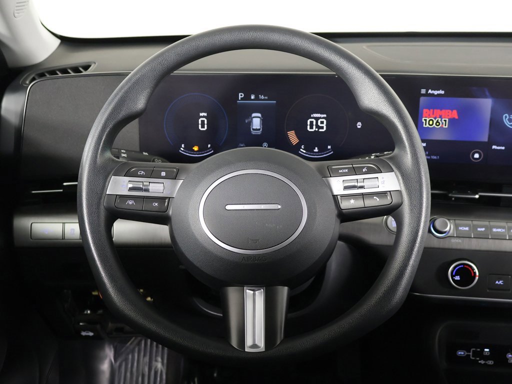 Used 2024 Hyundai Kona SE image 30