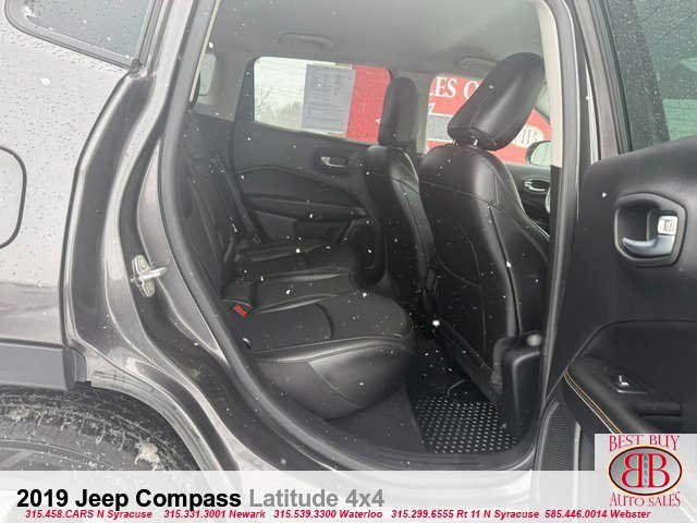 Used 2019 Jeep Compass Latitude w/ Cold Weather Group AWD/4WD image 19