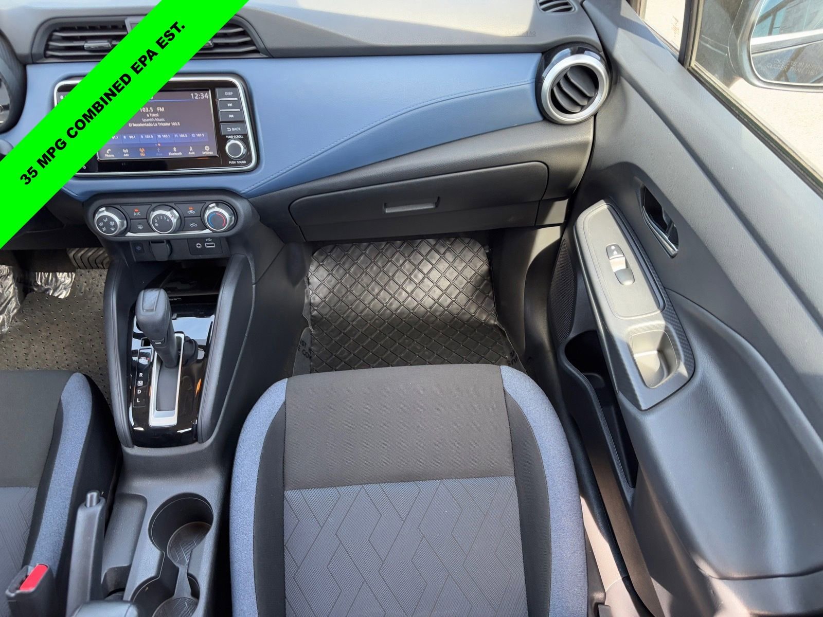 Used 2025 Nissan Versa SV image 15