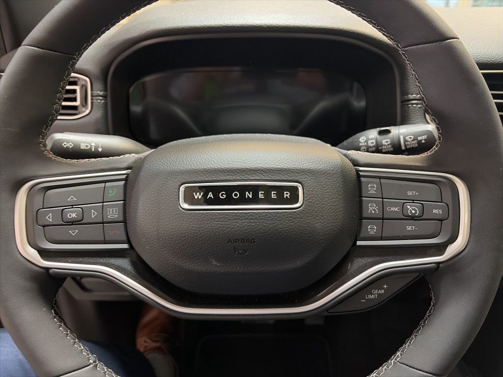 Used 2024 Jeep Wagoneer L 4WD w/ Premium Group I image 27