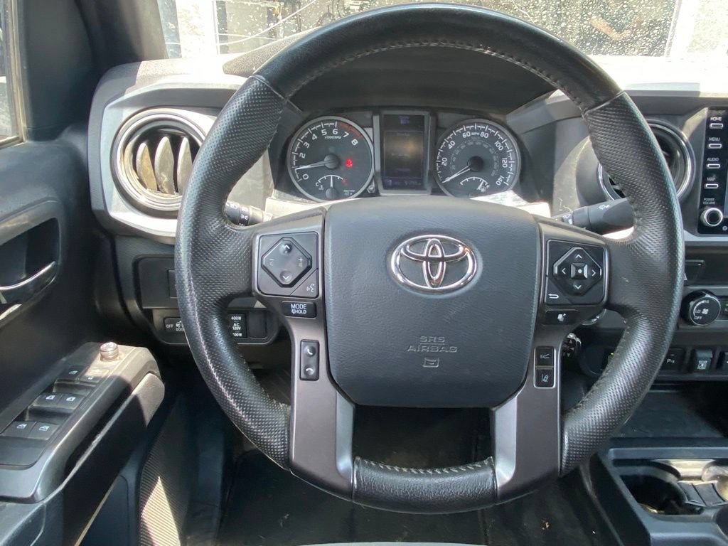 Used 2020 Toyota Tacoma TRD Off-Road w/ Technology Package RWD image 31