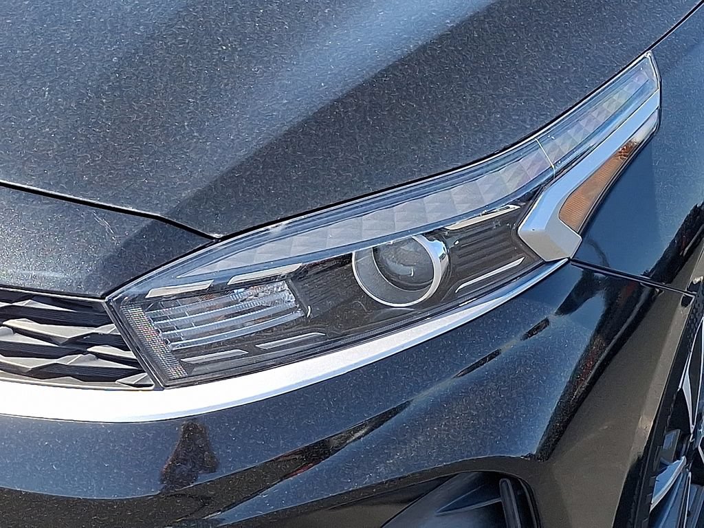 Certified 2023 Kia Forte LXS w/ LXS Technology Package FWD image 10