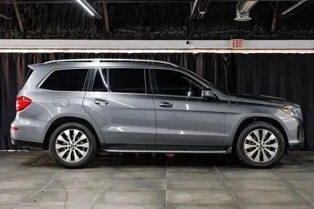 Used 2018 Mercedes-Benz GLS 450 4MATIC w/ Premium Package image 10