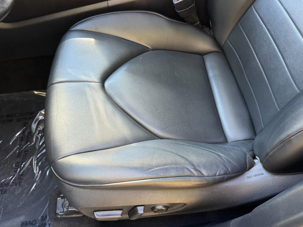 Used 2021 Toyota Highlander XLE image 25