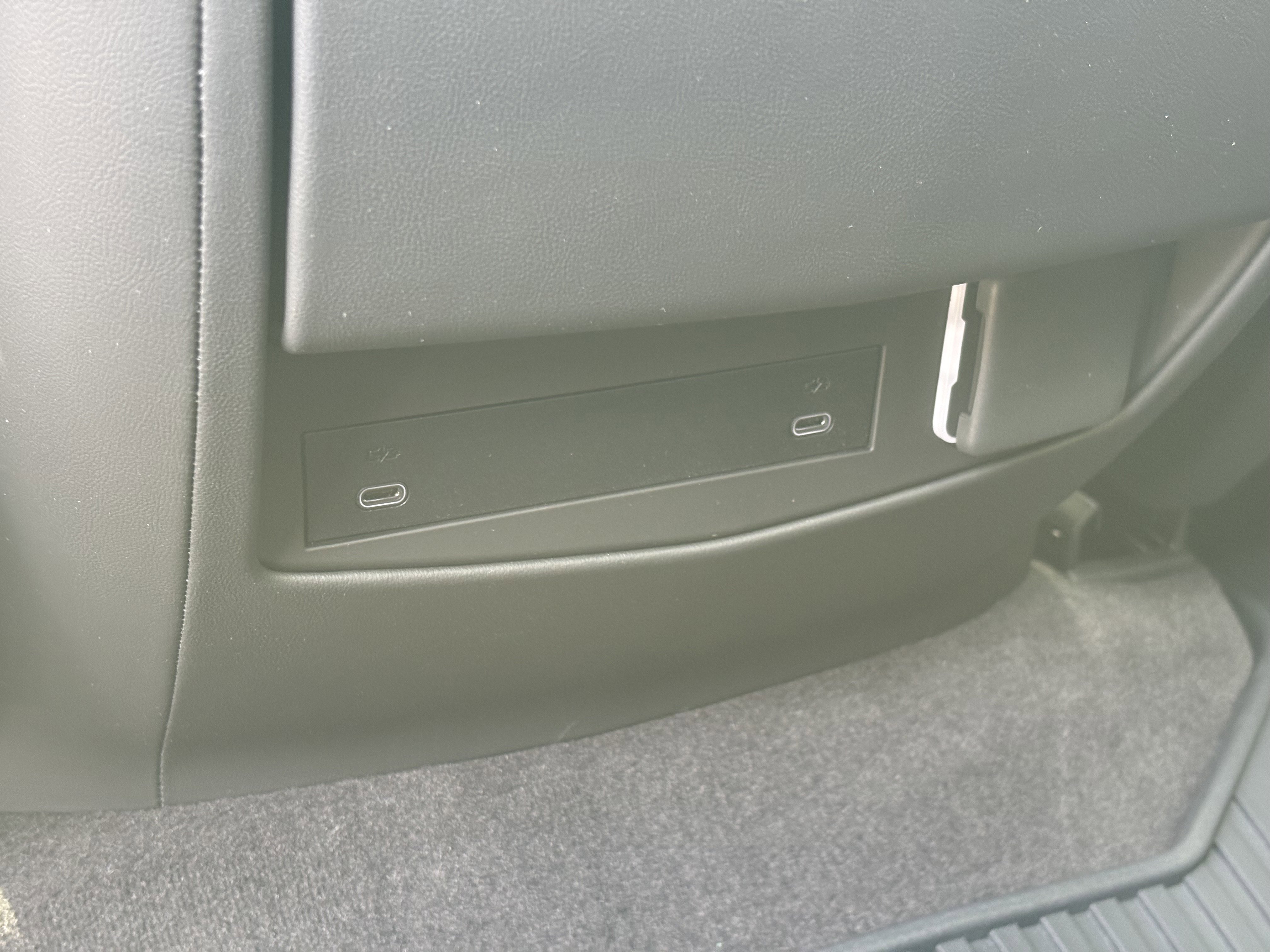 New 2026 Cadillac Escalade Luxury image 16