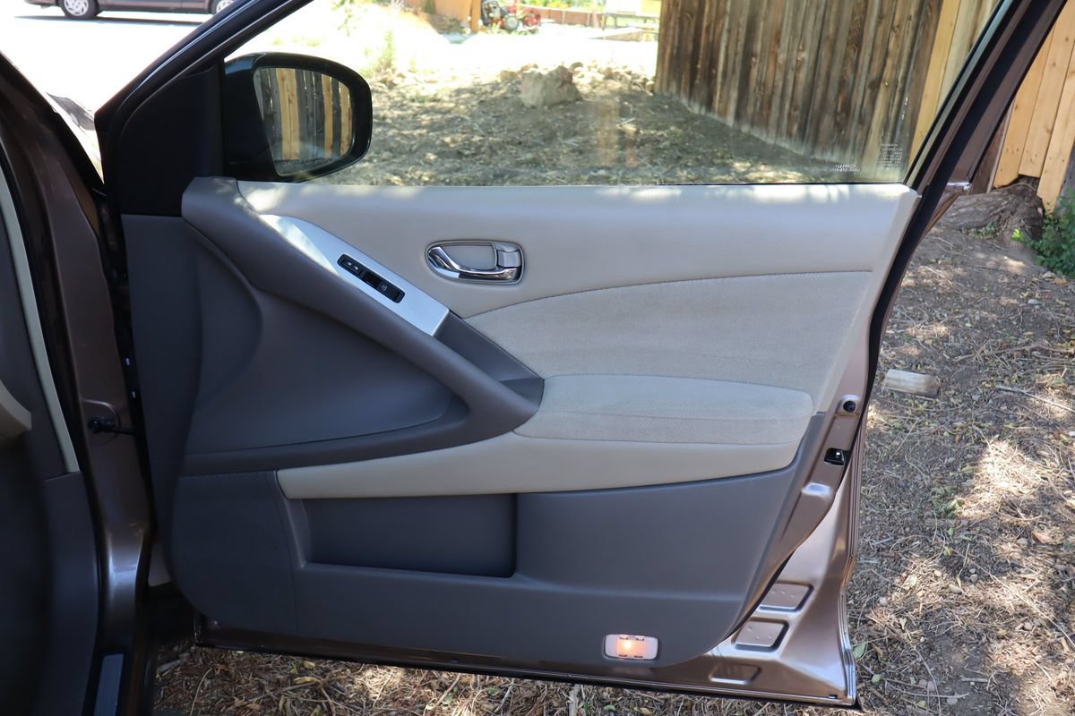 Used 2013 Nissan Murano SV AWD/4WD image 26