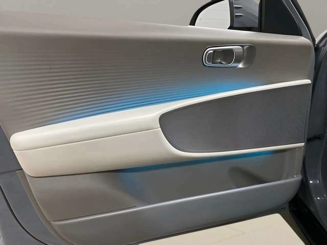 Used 2025 Hyundai Ioniq 6 SEL RWD image 30