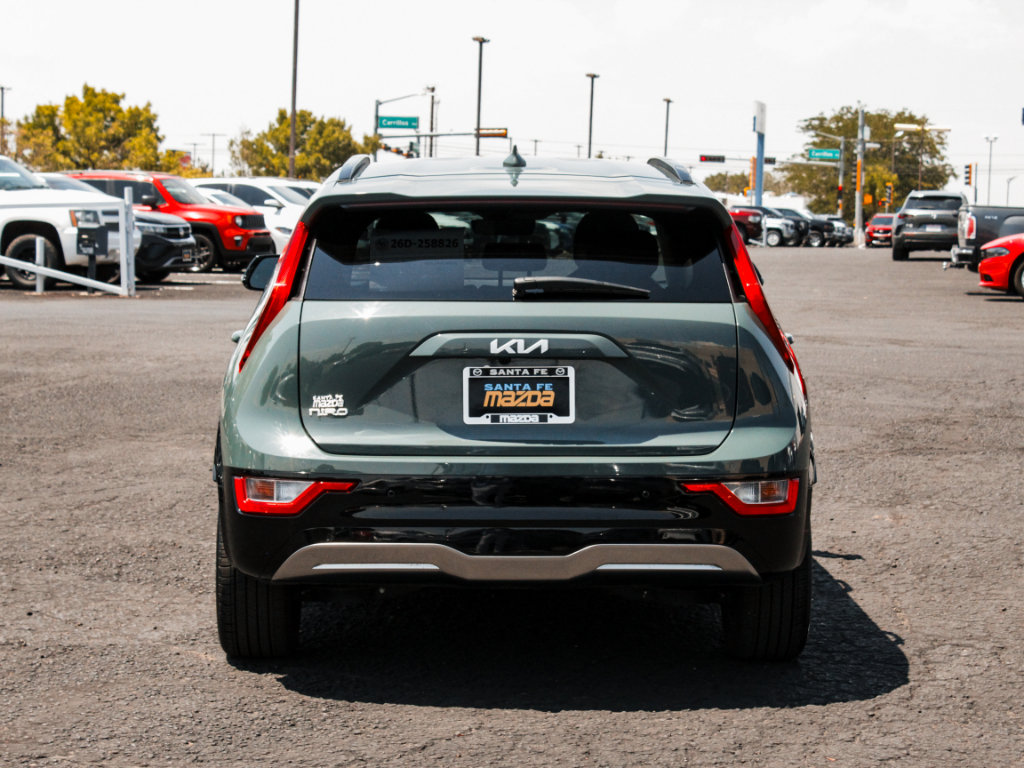 Used 2023 Kia Niro Wind w/ Wind Preserve Package FWD image 6