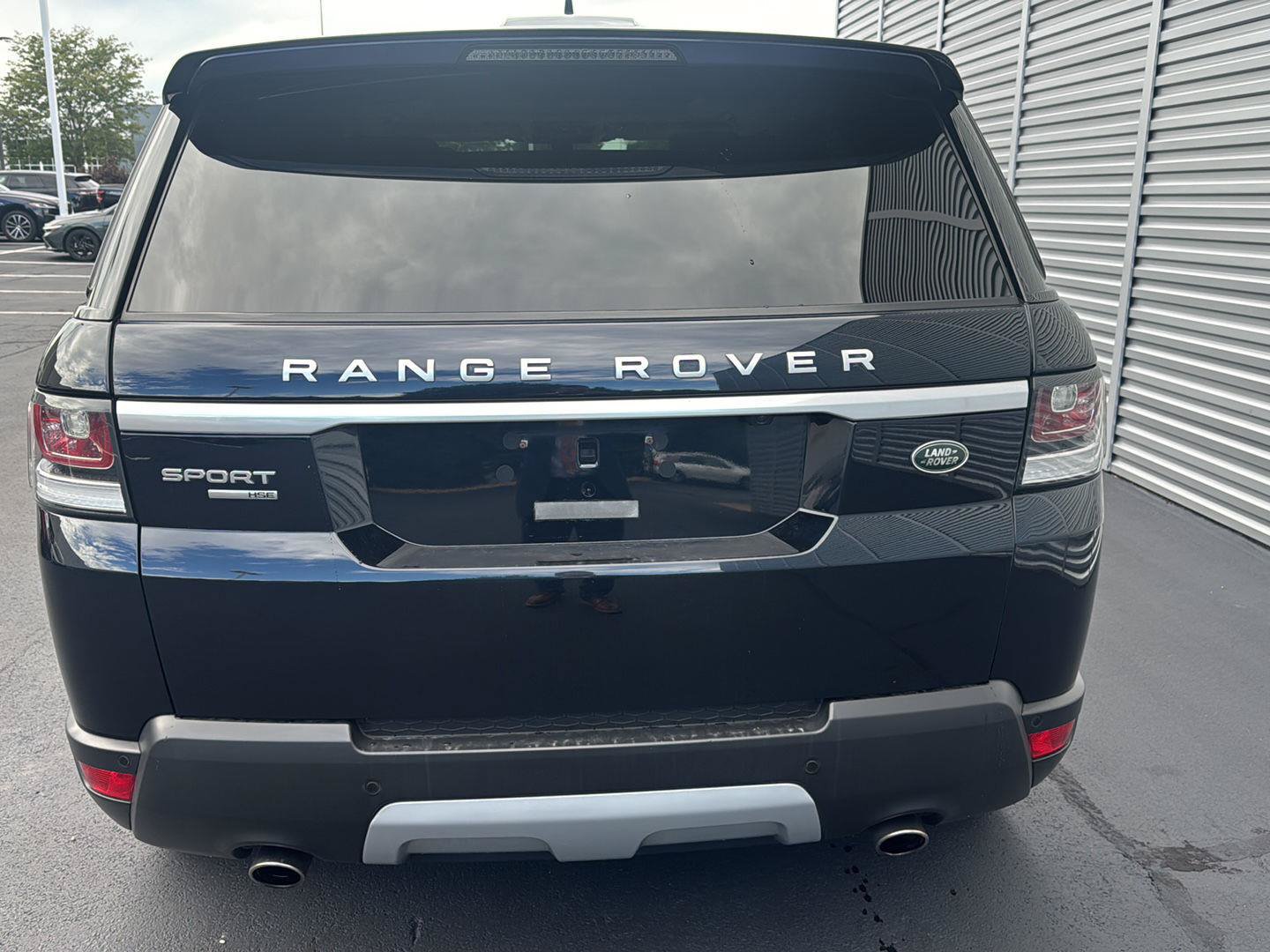 Used 2015 Land Rover Range Rover Sport HSE AWD/4WD image 4