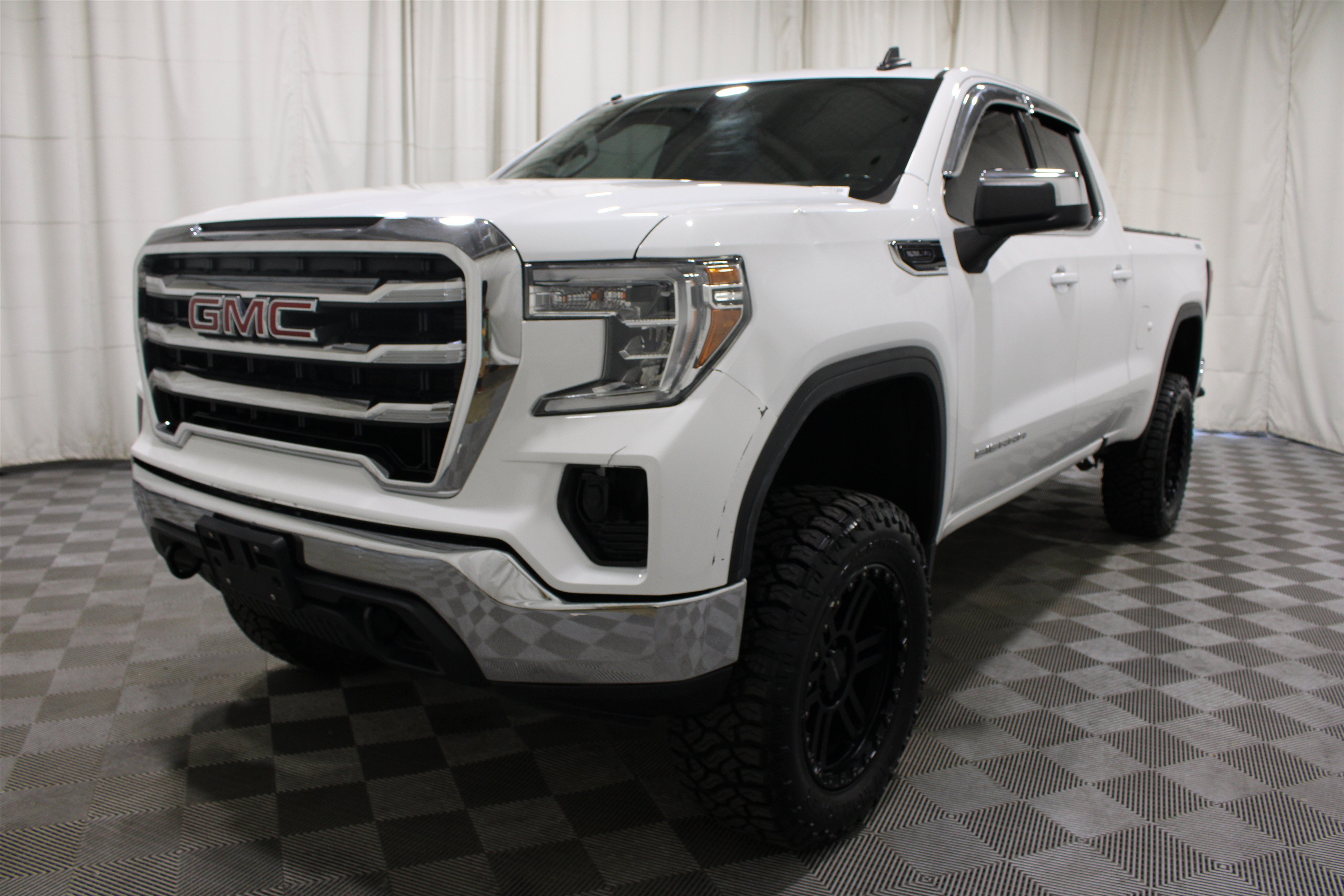 Used 2019 GMC Sierra 1500 SLE w/ SLE Value Package AWD/4WD image 31