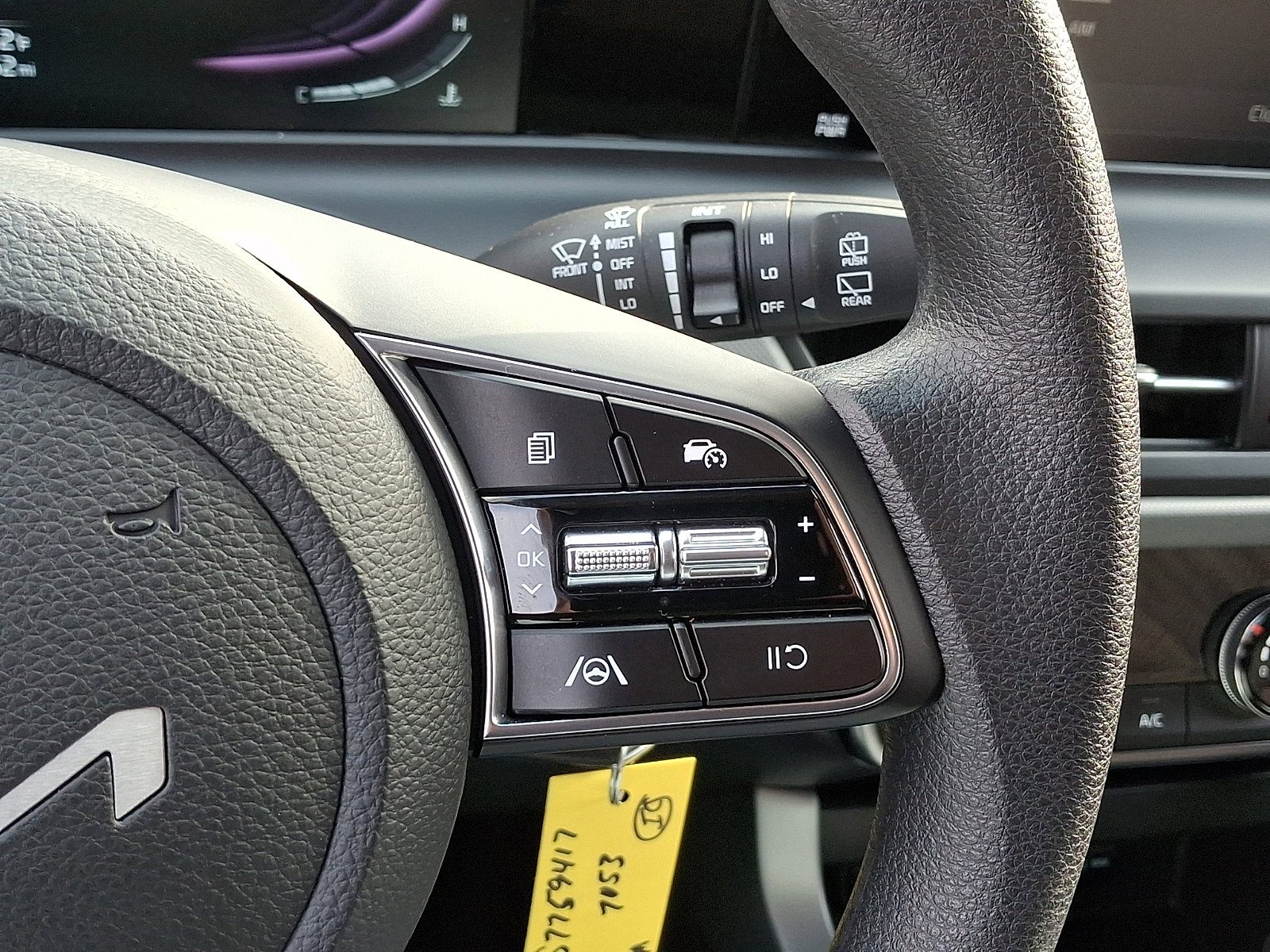 Used 2025 Kia Seltos LX image 22