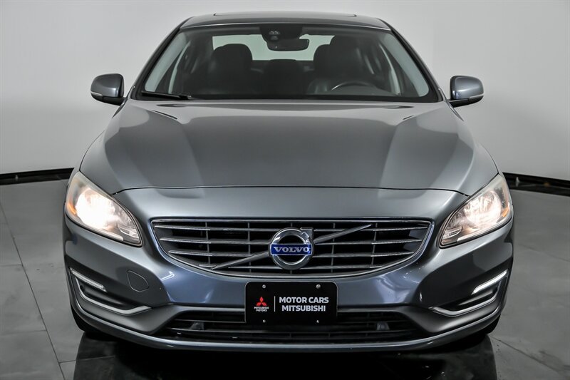 Used 2018 Volvo S60 T5 Inscription FWD image 4