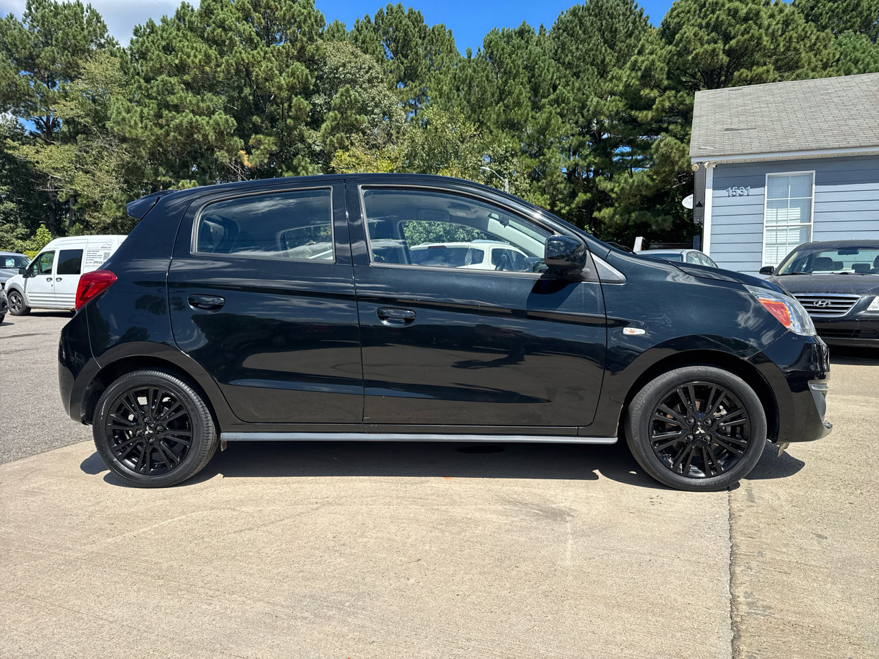 Used 2019 Mitsubishi Mirage LE image 5