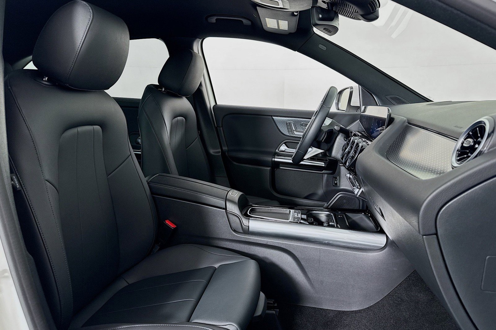 Certified 2026 Mercedes-Benz GLA 250 4MATIC image 8