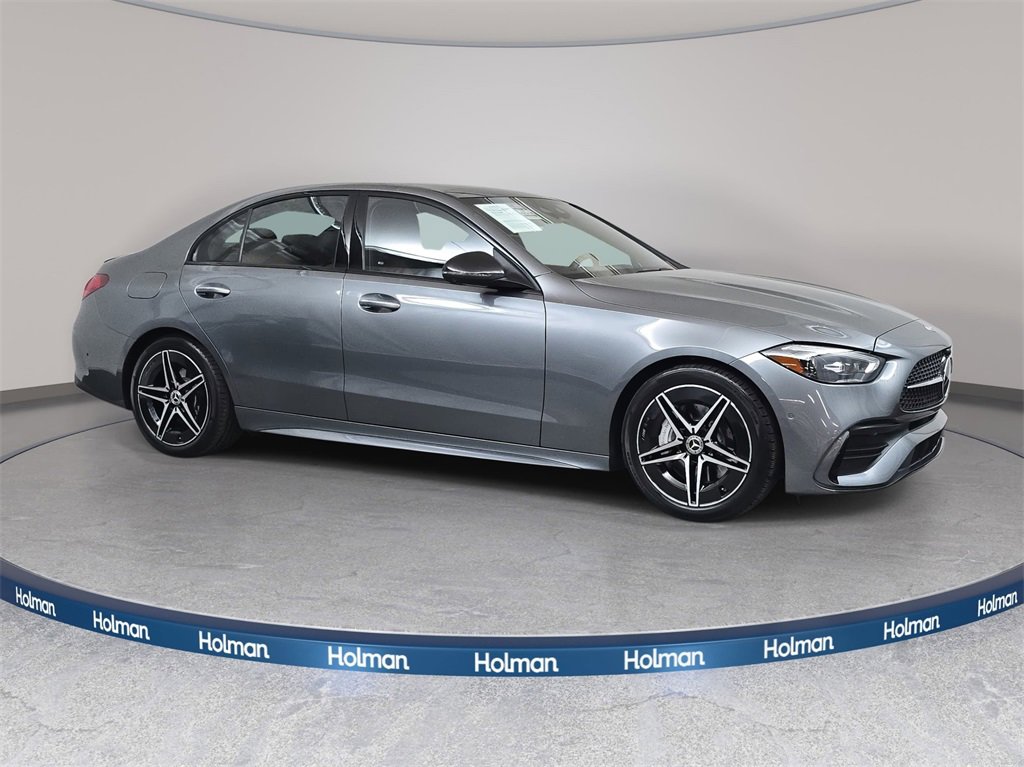 Used 2024 Mercedes-Benz C 300 4MATIC Sedan image 4