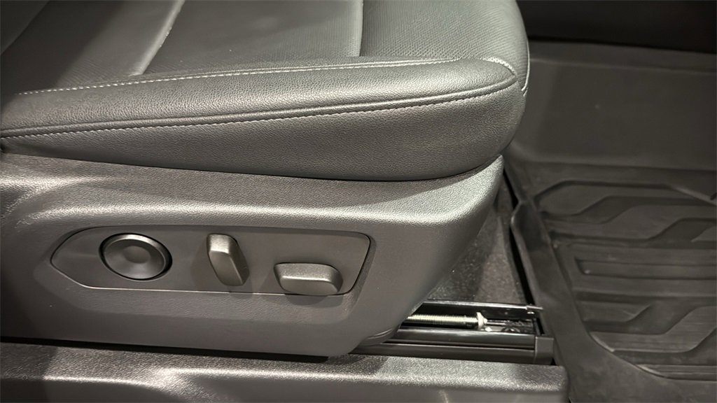 Used 2024 GMC Sierra 1500 SLT w/ SLT Premium Plus Package image 13