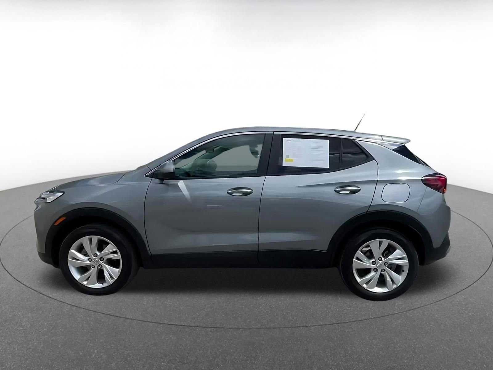 Used 2025 Buick Encore GX Preferred image 9