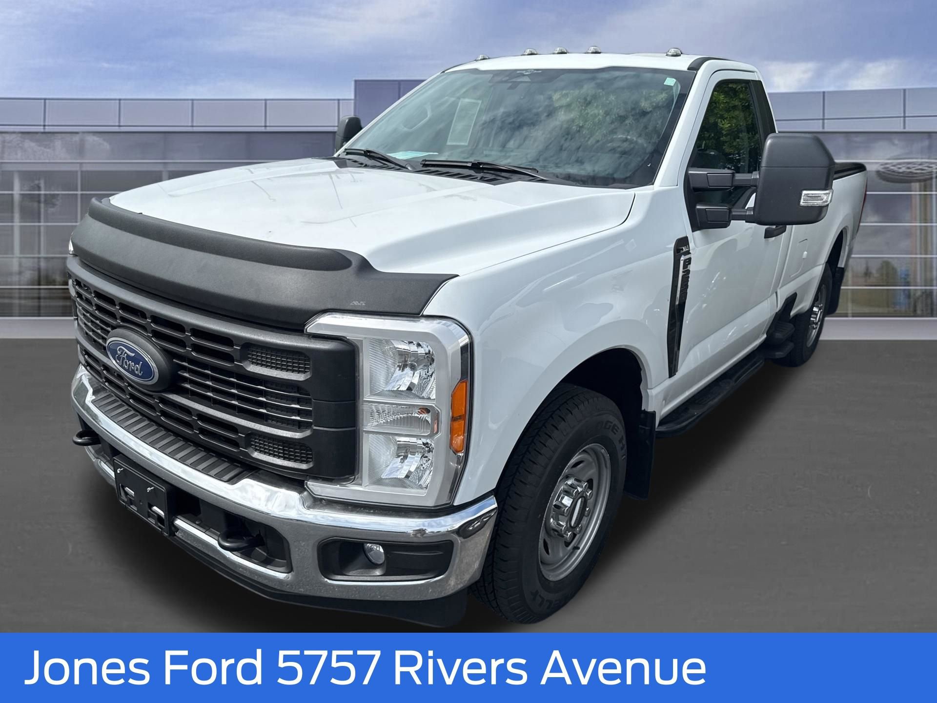 Used 2023 Ford F250 XL w/ XL Driver Assist Package RWD image 3