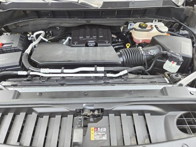 Used 2023 Chevrolet Silverado 1500 LT AWD/4WD image 31