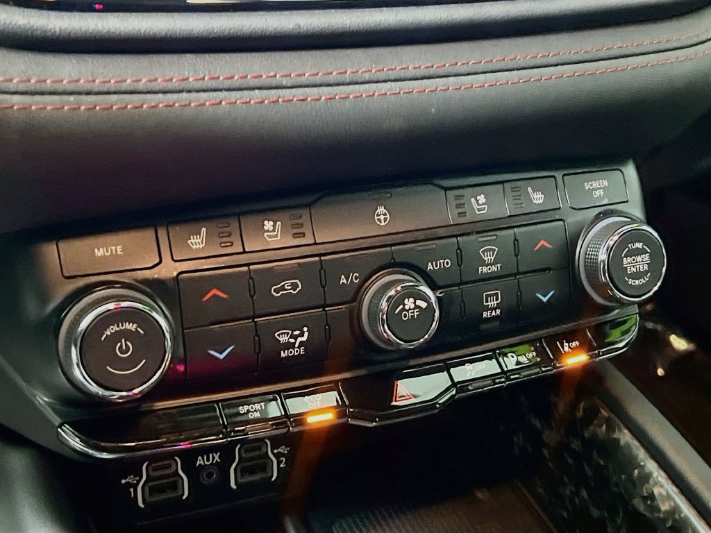 Used 2023 Dodge Durango R/T RWD image 23