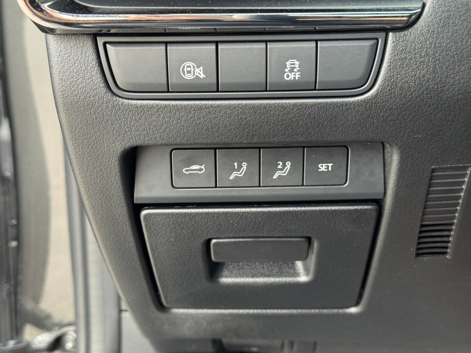 Used 2025 MAZDA MAZDA3 s image 17