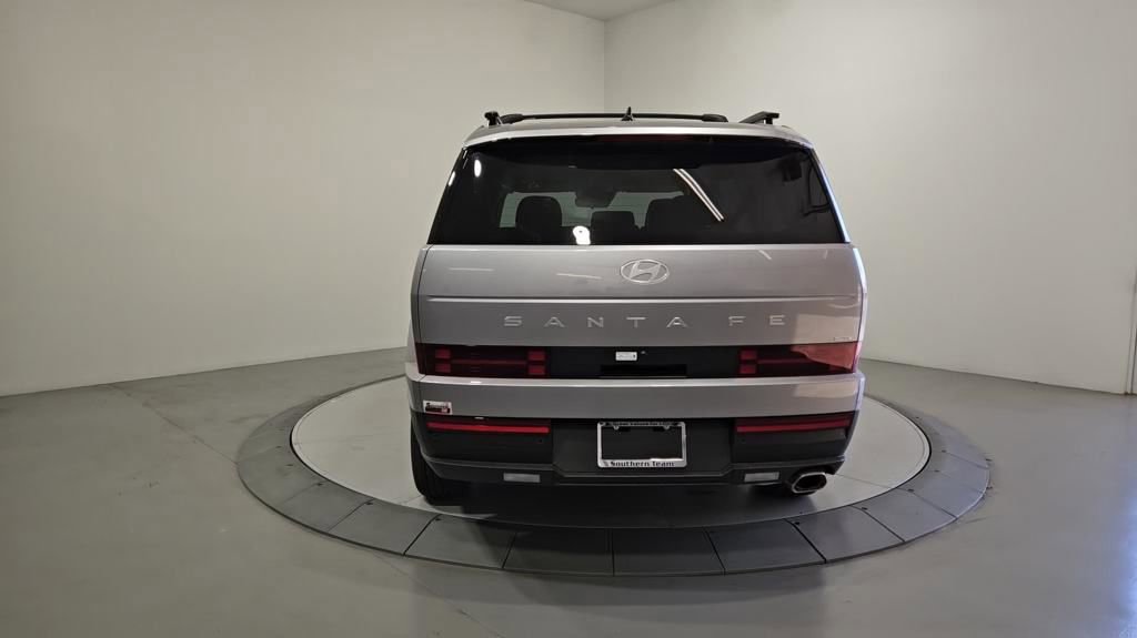 Used 2025 Hyundai Santa Fe SEL image 4