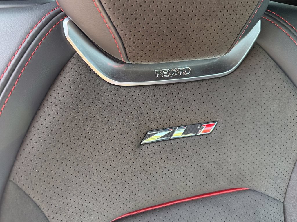 Used 2020 Chevrolet Camaro ZL1 RWD image 11