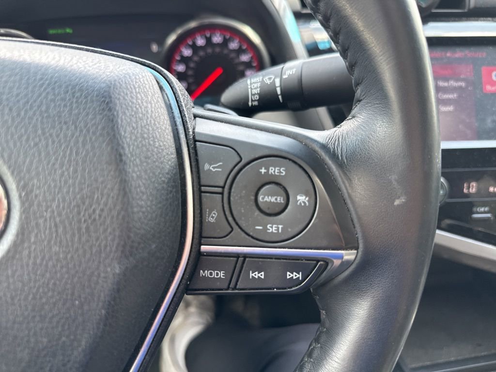 Used 2018 Toyota Camry XSE FWD image 29