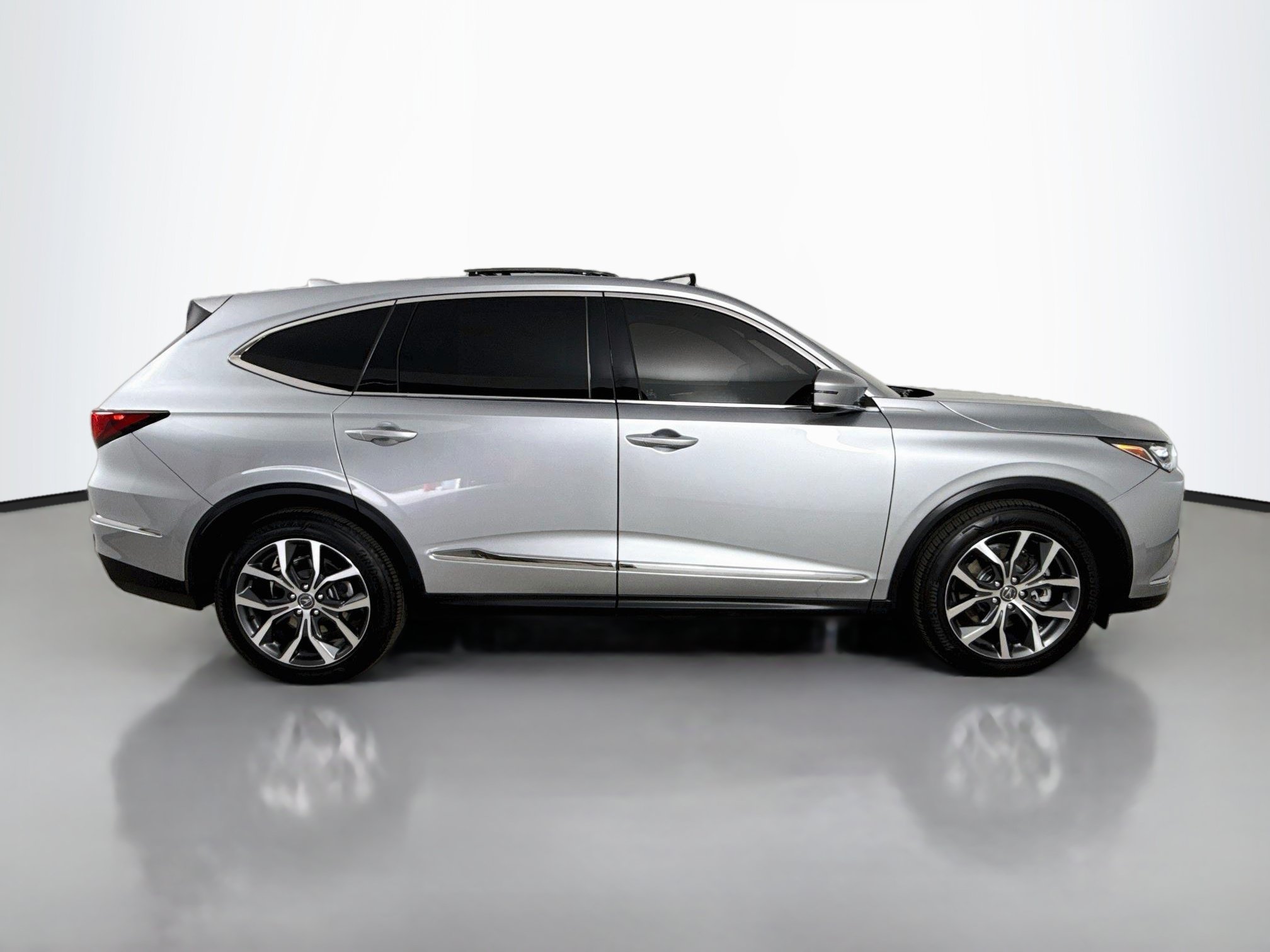 Used 2024 Acura MDX w/ Technology Package AWD/4WD image 9
