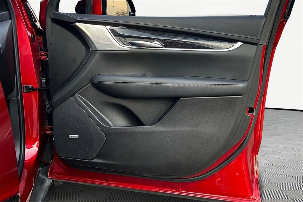 Used 2021 Cadillac XT5 Premium Luxury image 24