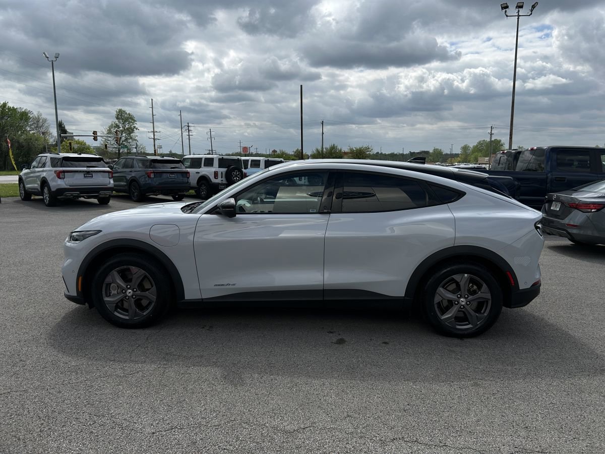 Used 2023 Ford Mustang Mach-E Select image 3