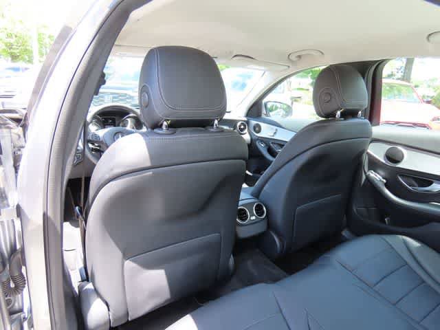 Used 2015 Mercedes-Benz C 300 4MATIC Sedan image 14