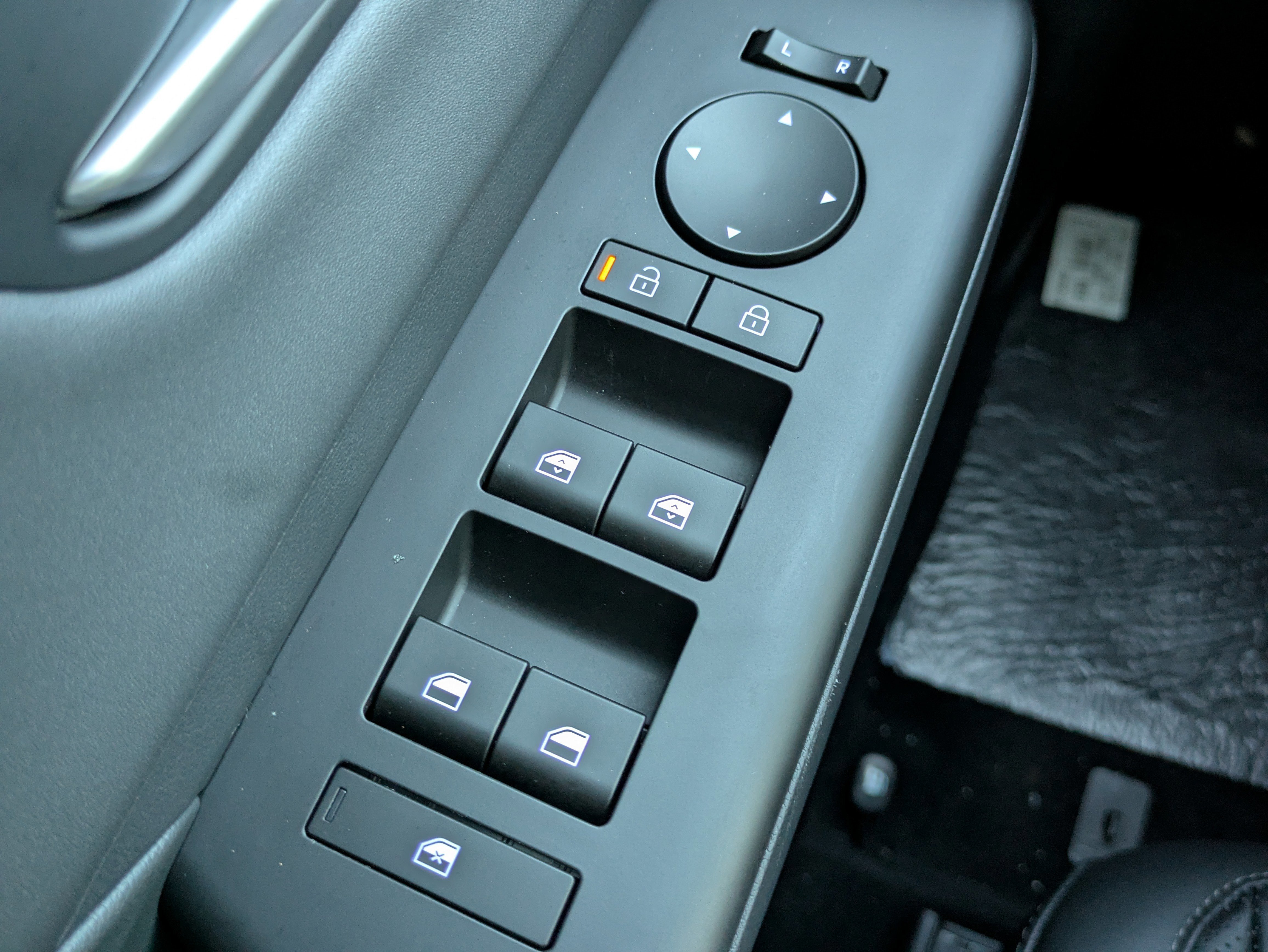 New 2026 Hyundai Kona SEL Premium image 28