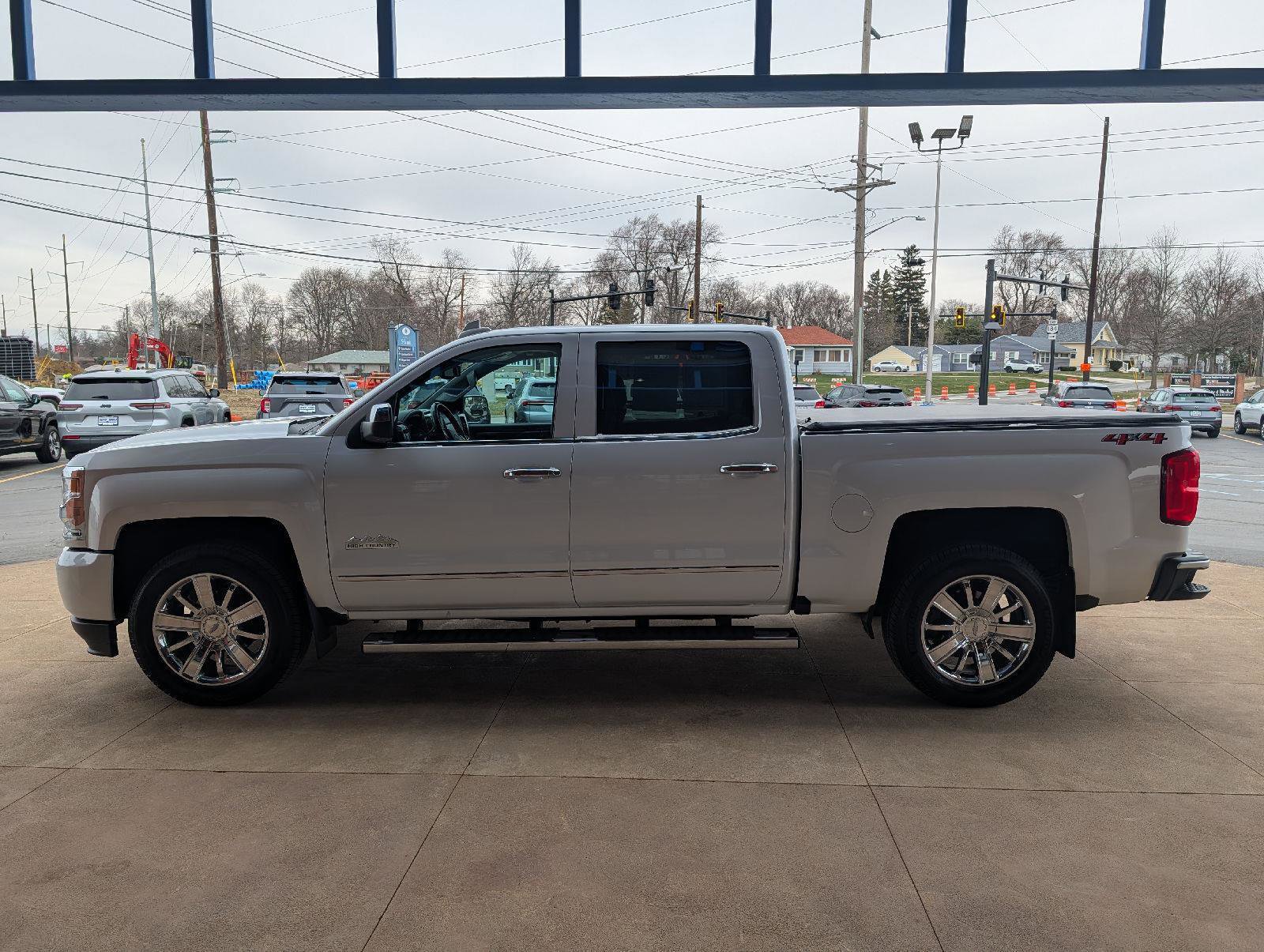 Used 2018 Chevrolet Silverado 1500 High Country image 4