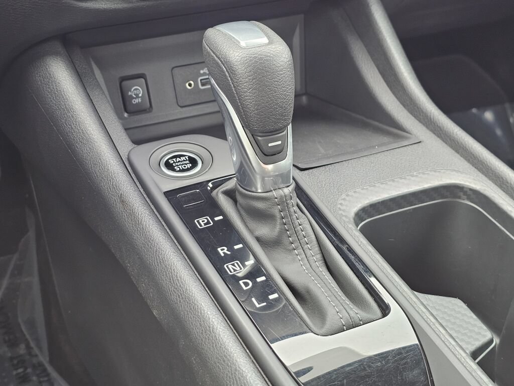 Used 2025 Nissan Sentra S FWD image 16