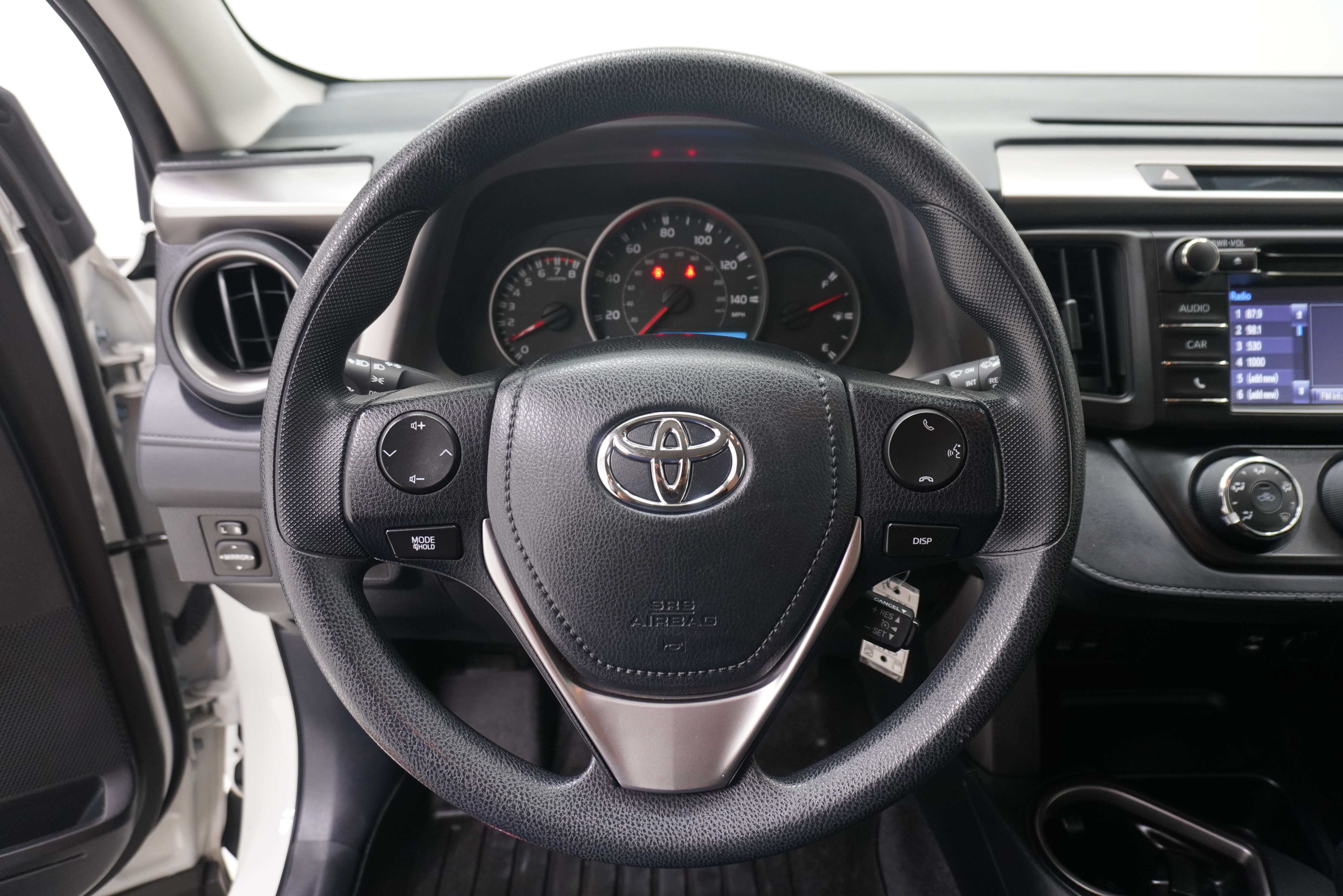 Used 2016 Toyota RAV4 LE FWD image 13