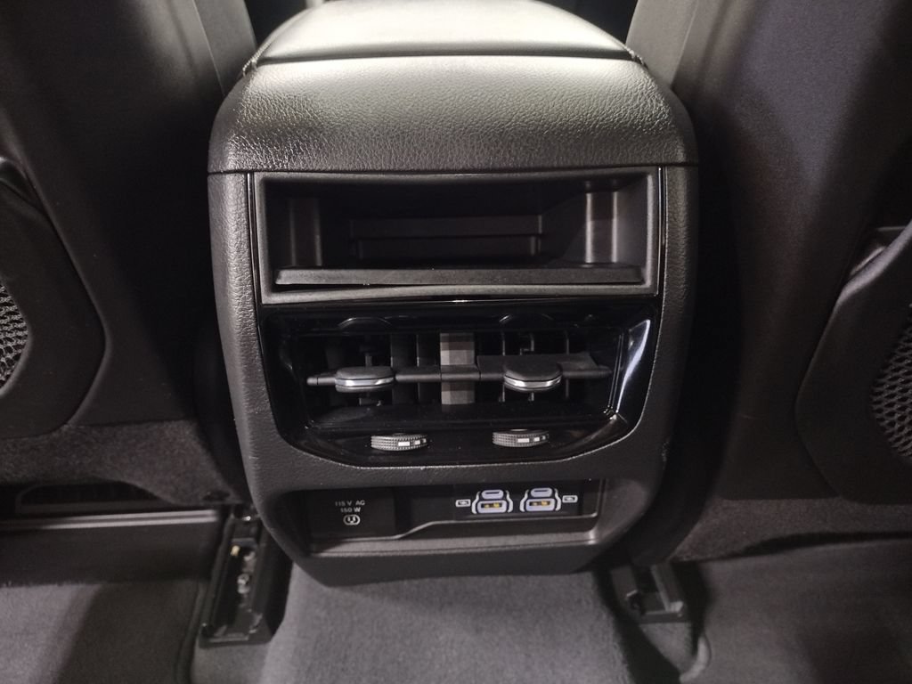 Used 2023 Jeep Grand Cherokee Altitude AWD/4WD image 36