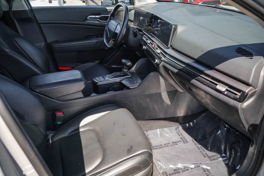 Certified 2026 Kia Sportage EX FWD image 15
