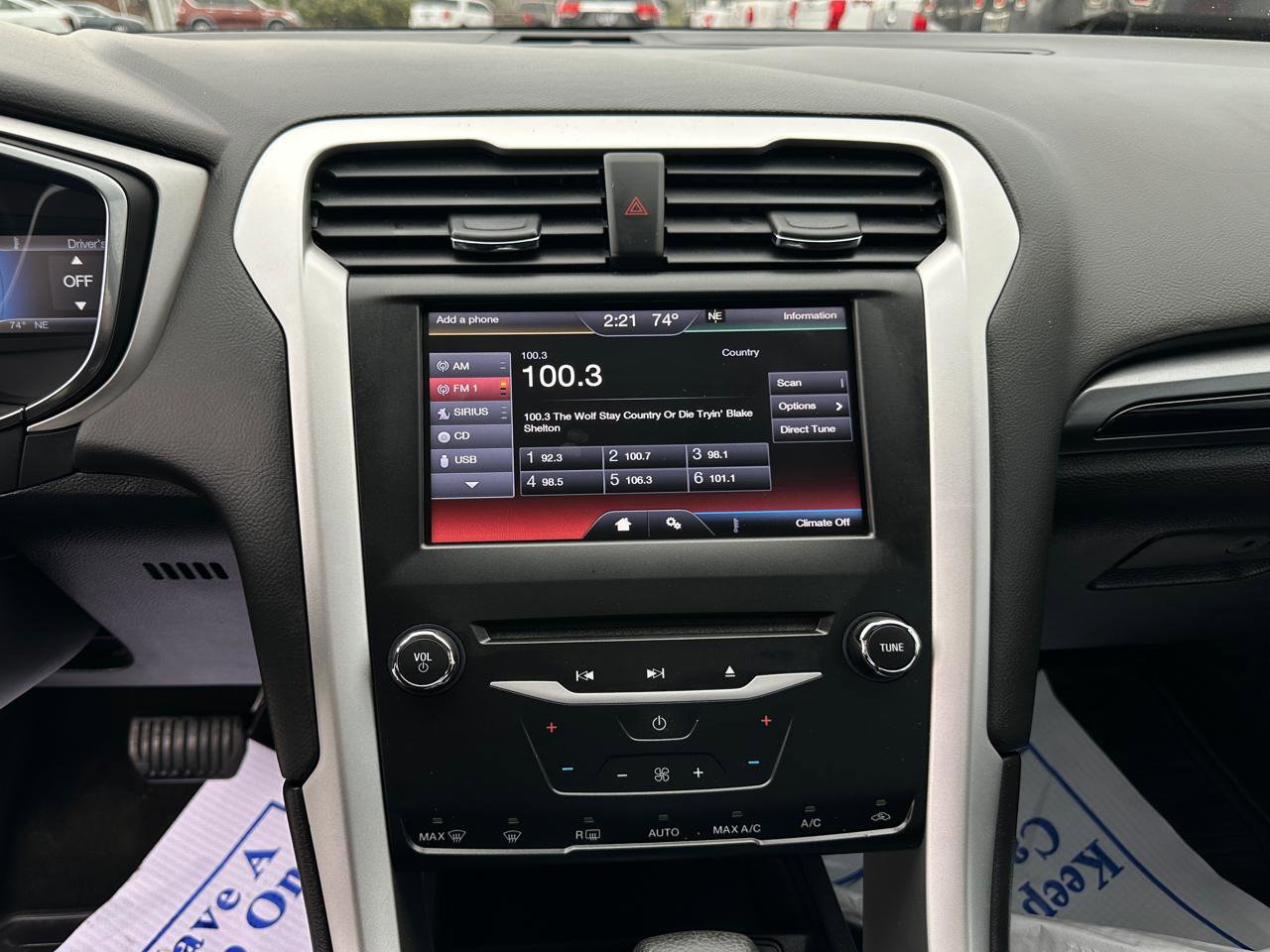 Used 2014 Ford Fusion SE image 15