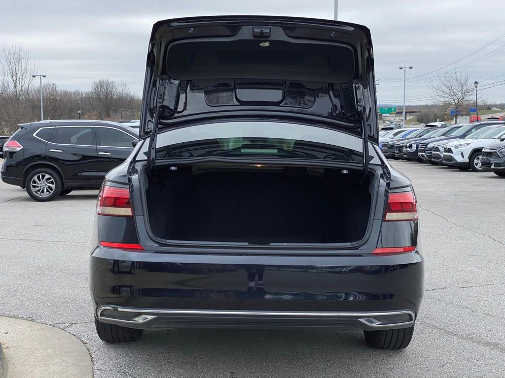 Used 2020 Volkswagen Passat 2.0T SE image 7